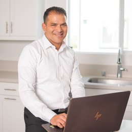 Johan Cisneros - Broker/Owner in Hawthorne, CA