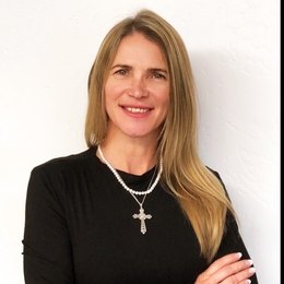 Lenita Ramos - Broker/Owner in Yreka, CA