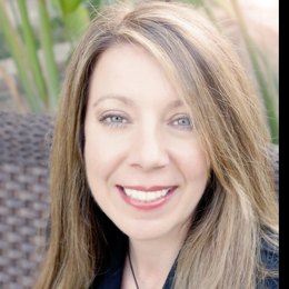 Angela Yglesias - Real Estate Consultant in Thousand Oaks, CA