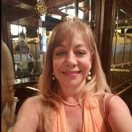 Adriana Vann - Agent in San Antonio, TX