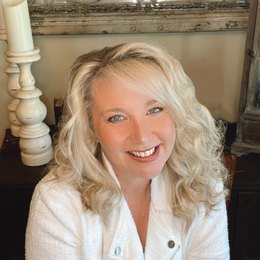 Sheri Wolfe - Agent