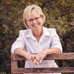 Christina Sheffer - Broker in Roseville, CA
