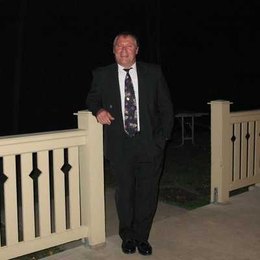Ward B. Bowen - Broker/Owner in Hilton, NY
