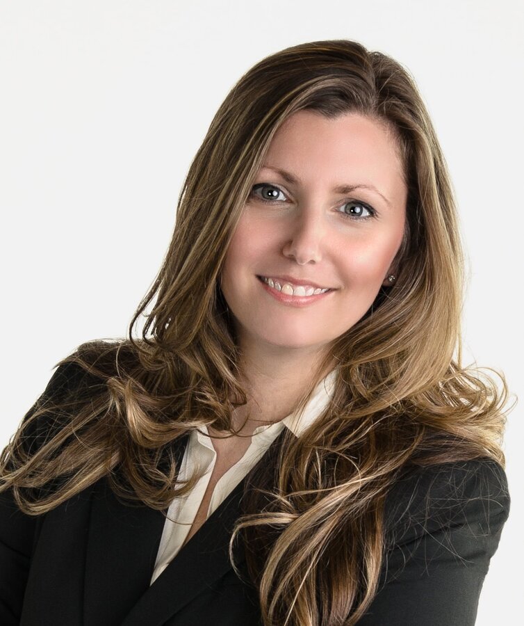 Julia Corkey - Broker Associate in Naperville, IL