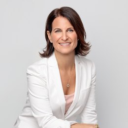 Yvonne Burnham - Real Estate Consultant in Naples, FL