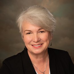 Cindy Perez - Broker in Connersville, IN