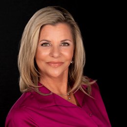 Reena Bradford - Real Estate Consultant in Scottsdale, AZ
