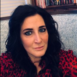 Melanie Broderick - Broker/Owner in Plainfield, IL