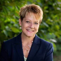 Carol Nigh - Agent in Germantown, WI