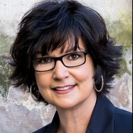 Tina Auclair - Agent in Lake Forest, CA