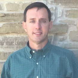 Wade P Dowdy - Broker/Owner in Pleasanton, TX