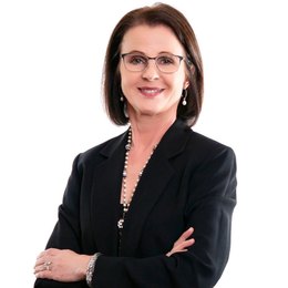 Trina Eastwood - Broker/Owner in Fentress, TX