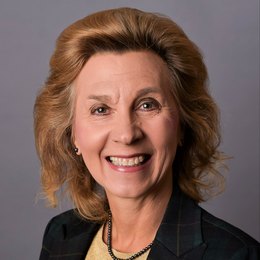 Del Fischer - Broker in Larned, KS