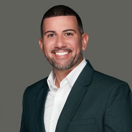 Emmanuel Vazquez - Agent