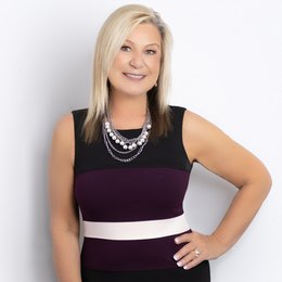 Debra Grant - Agent in Lake Ozark, MO