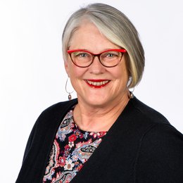 Ellen Lee - Agent in Pierre, SD