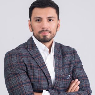 Eric Hernandez - Real Estate Advisor in Downey, CA