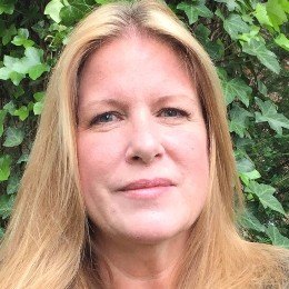 Linda Gibb - Agent in Hauppauge, NY