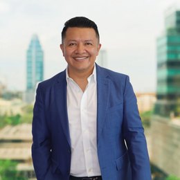 Gustavo Santacruz - Broker/Owner in Union City, NJ