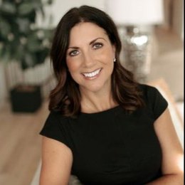 Skye Flora - Broker in Medford, OR