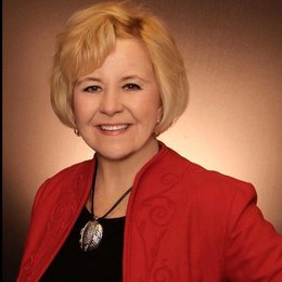 Linda Hawk - Broker in Townsend, GA