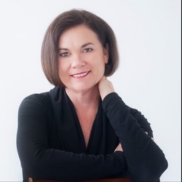 Marisue Mullins - Broker/Owner in Spicewood, TX