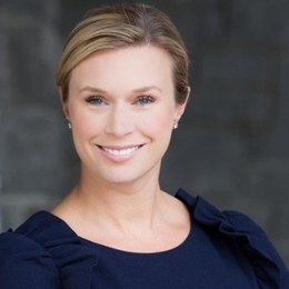 Sara Lewis - Agent in Lake Oswego, OR