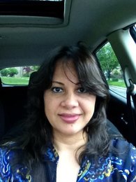 Luz Pazmino in Chicago, IL