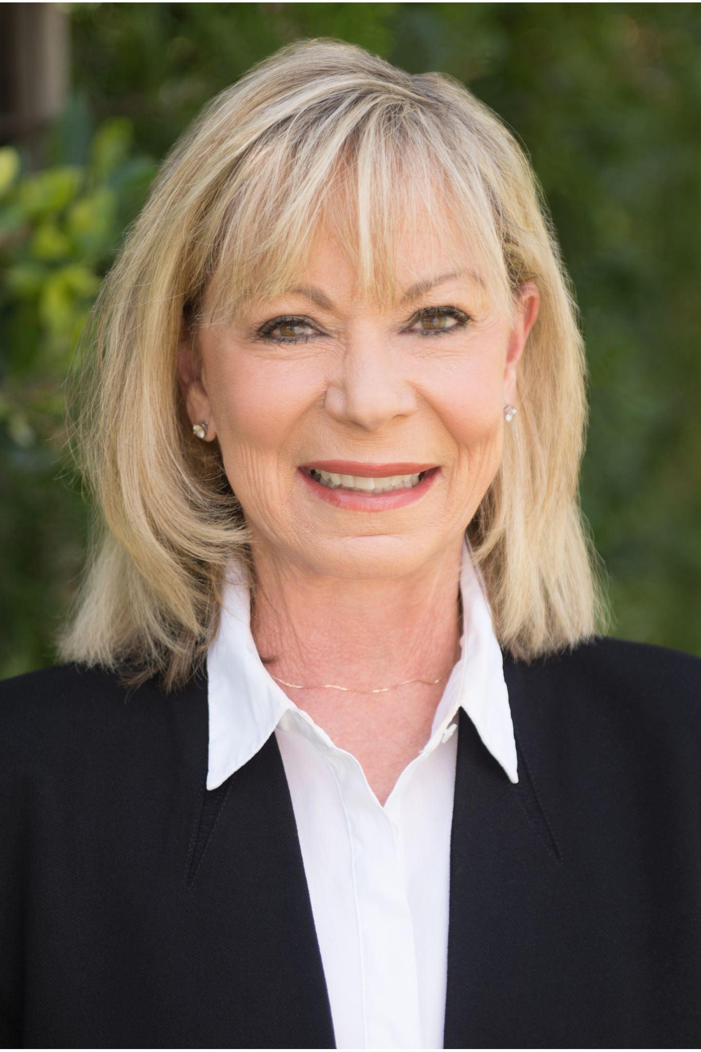 Linda Parizo - Sales Associate in Oxnard, CA