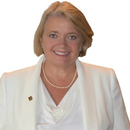 Kate Lanagan Macgregor - Broker/Owner in Mattapoisett, MA