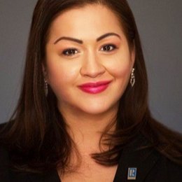 Lucy Larracuente - Broker in Stratford, CT
