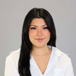 Maya M Helland - Agent in Edina, MN