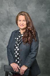 Mirna Lopez - Broker, Realtor in Lockport, IL