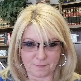 Terrie L Morris - Broker in Benton, IL