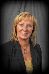 Robin Montgomery - Broker Associate in Vincennes, IN