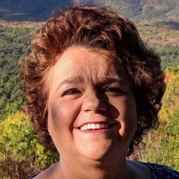 Julie Steiner - Agent in Center Conway, NH