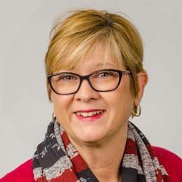 Sue Vanleeuwen - Broker in South Bend, IN