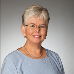 Phyllis Martin - Broker in Monkton, VT
