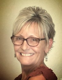 Vicki St Thomas - Broker Associate in Port Charlotte, FL