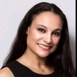Julia Woon Schmidt - Broker in Manhasset, NY