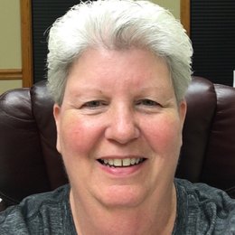Tammy Steptoe - Broker/Owner in Center, TX