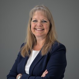 Julie Williamson - Broker in Mesa, AZ