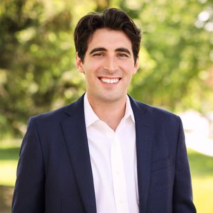 Andrew Tucker - Sales Associate in Morristown, NJ