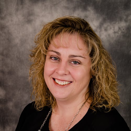 Katrina Corrie in Peru, IL