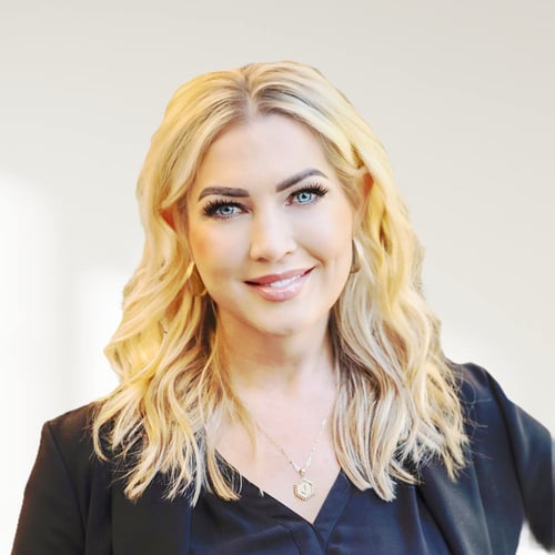 Jennifer Stanford - Insurance Broker in Costa Mesa, CA