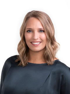 Corinna Sue Coser - Associate in Sarasota, FL